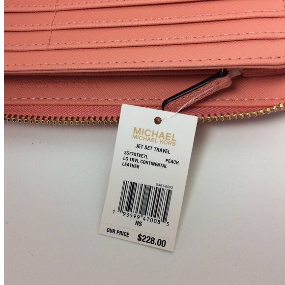 Michael Kors Peach Jet Set Continental Leather Wallet Wristlet NWT - Picture 6 of 6